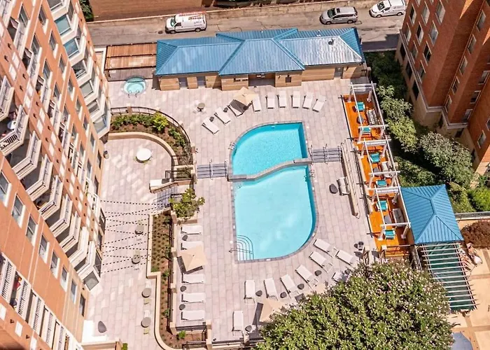 Gorgeous 1 Bedroom Condo At Ballston Place With Gym