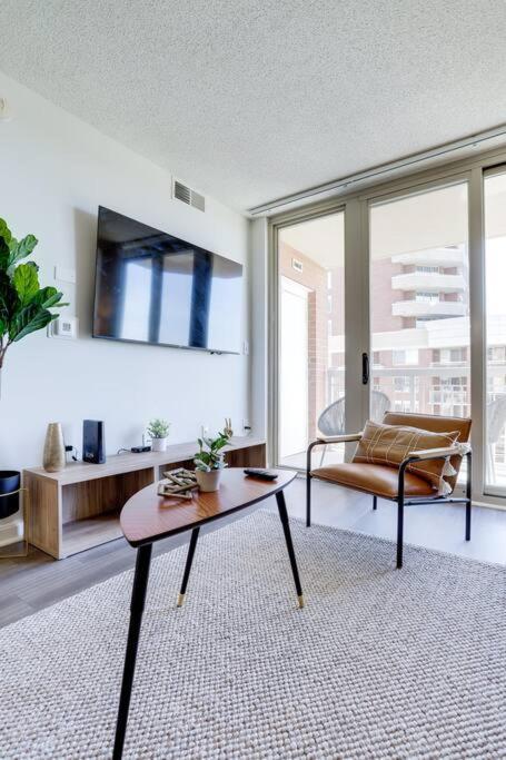 Gorgeous 1 Bedroom At Ballston Place With Gym * Arlington