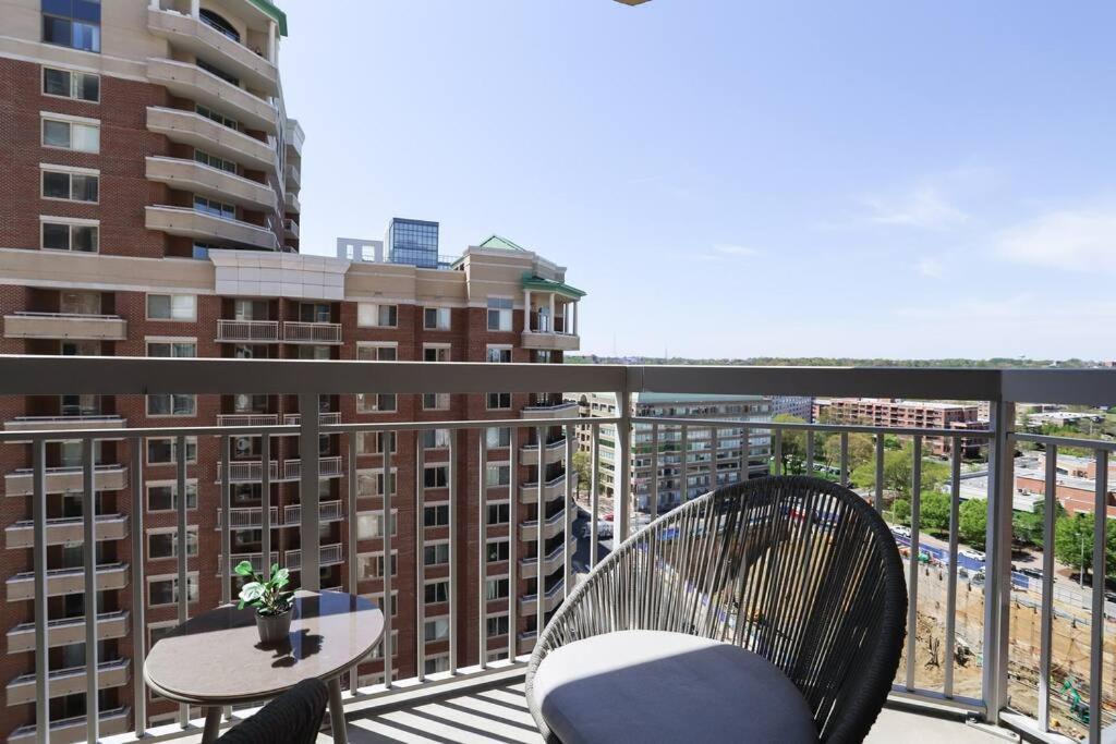 Apartment Gorgeous 1 Bedroom At Ballston Place With Gym Arlington